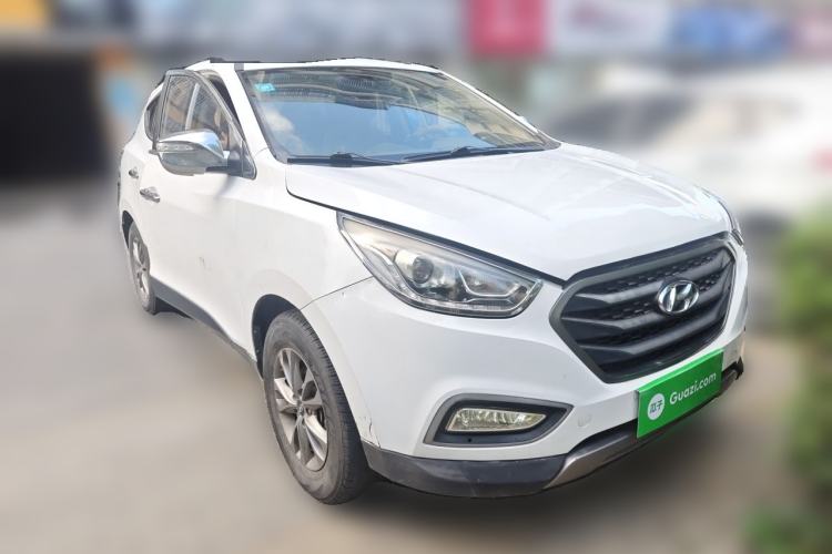 Used Hyundai ix35 2013 2.0L Manual 2WD Comfort GL China IV Standard Front Right 45 Deg