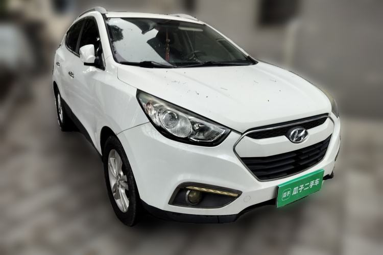 Used Hyundai ix35 2013 2.0L Automatic Two-Wheel Drive Smart GLS China IV Standard Front Right 45 Deg