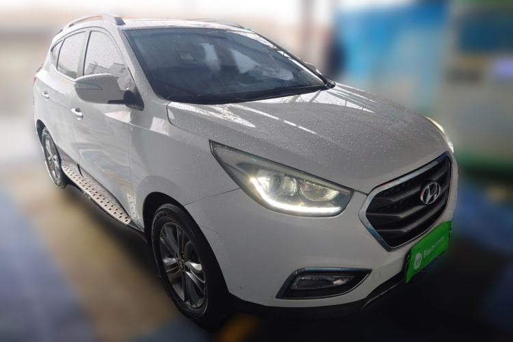 Used Hyundai ix35 2013 2.0L Automatic Two-Wheel Drive Smart GLS China IV Standard Front Right 45 Deg