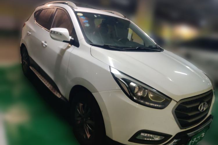 Used Hyundai ix35 2013 2.0L Automatic 2WD Comfort GL China IV Standard Front Right 45 Deg