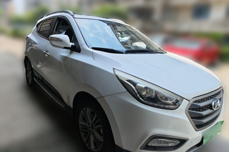 Used Hyundai ix35 2013 2.0L Automatic Two-Wheel Drive Smart GLS China IV Standard Front Right 45 Deg