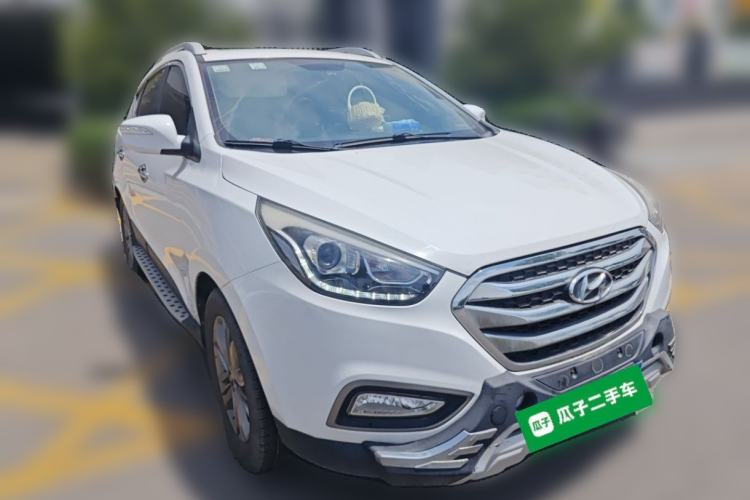 Used Hyundai ix35 2013 2.0L Automatic Two-Wheel Drive Smart GLS China IV Standard Front Right 45 Deg