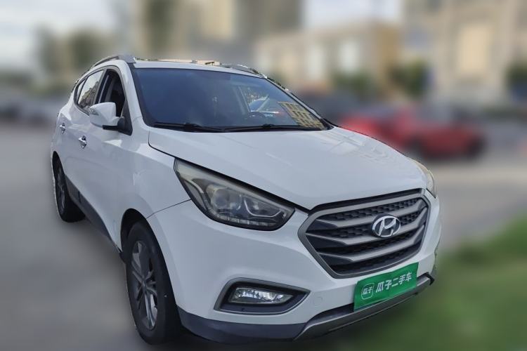 Used Hyundai ix35 2013 2.0L Automatic Two-Wheel Drive Smart GLS China V Standard Front Right 45 Deg