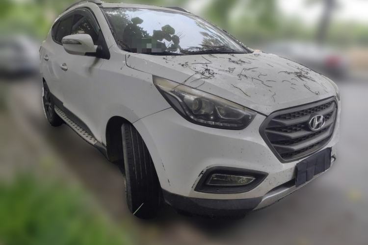 Used Hyundai ix35 2013 2.0L Automatic 2WD Comfort GL China IV Standard Front Right 45 Deg