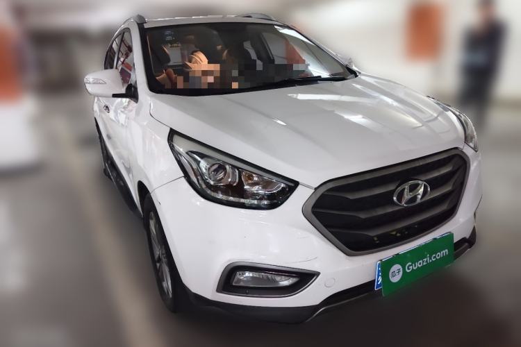 Used Hyundai ix35 2013 2.0L Automatic Two-Wheel Drive Smart GLS China IV Standard Front Right 45 Deg