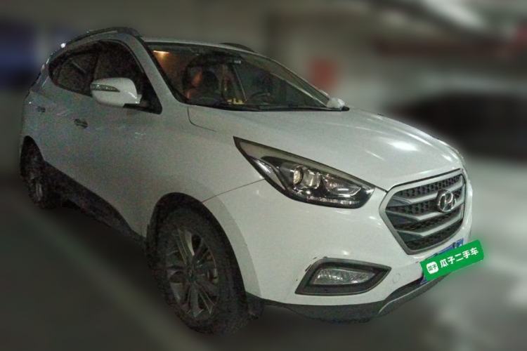 Used Hyundai ix35 2013 2.0L Automatic Two-Wheel Drive Smart GLS China IV Standard Front Right 45 Deg