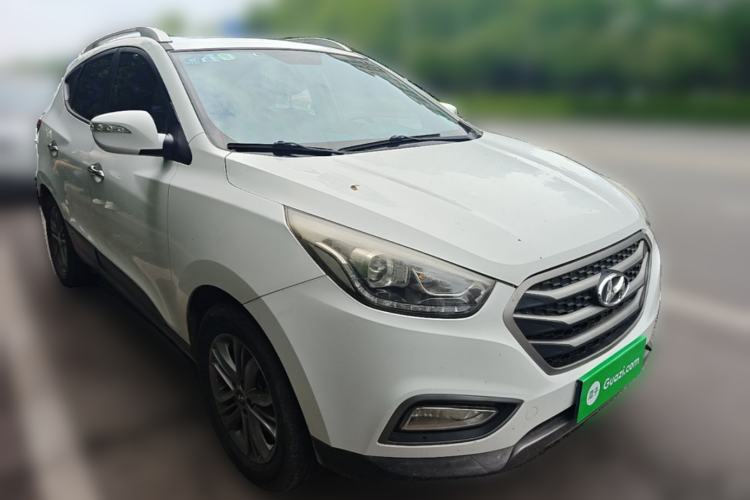Used Hyundai ix35 2013 2.0L Automatic Two-Wheel Drive Smart GLS China V Standard Front Right 45 Deg