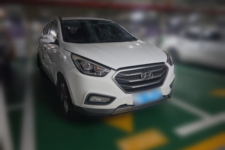 Used Hyundai ix35 2013 2.0L Automatic Two-Wheel Drive Smart GLS China IV Standard Front Right 45 Deg