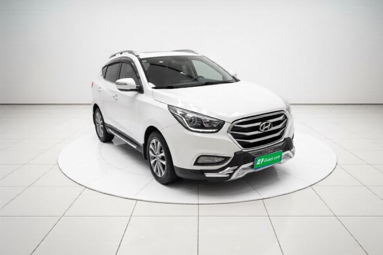 Used Hyundai ix35 2013 2.0L Automatic Two-Wheel Drive Smart GLS China IV Standard Front Right 45 Deg