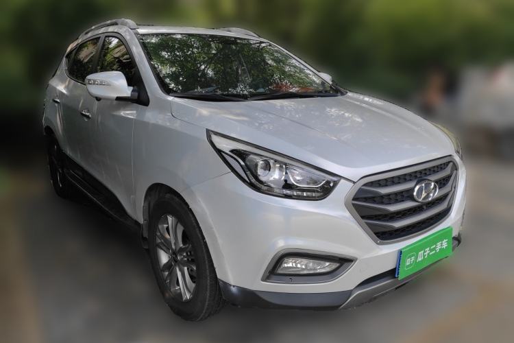 Used Hyundai ix35 2013 2.0L Automatic Two-Wheel Drive Smart GLS China IV Standard Front Right 45 Deg