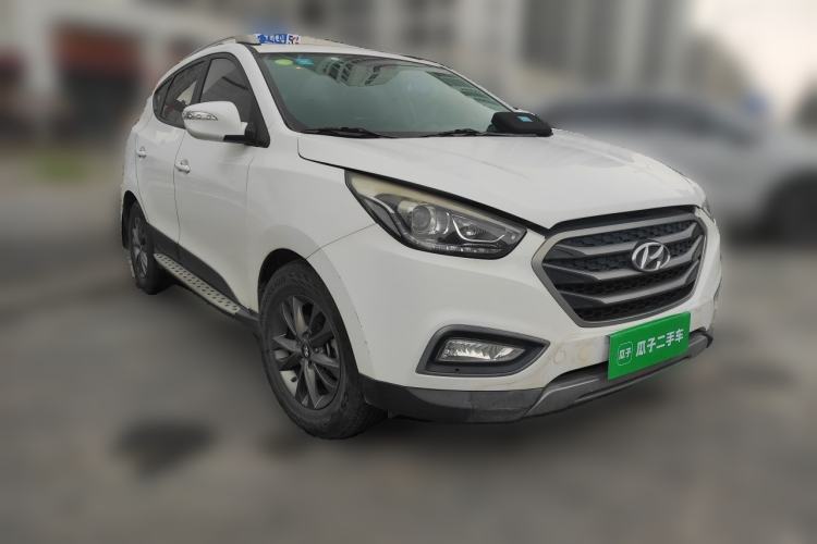 Used Hyundai ix35 2013 2.0L Automatic 2WD Comfort GL China IV Standard Front Right 45 Deg