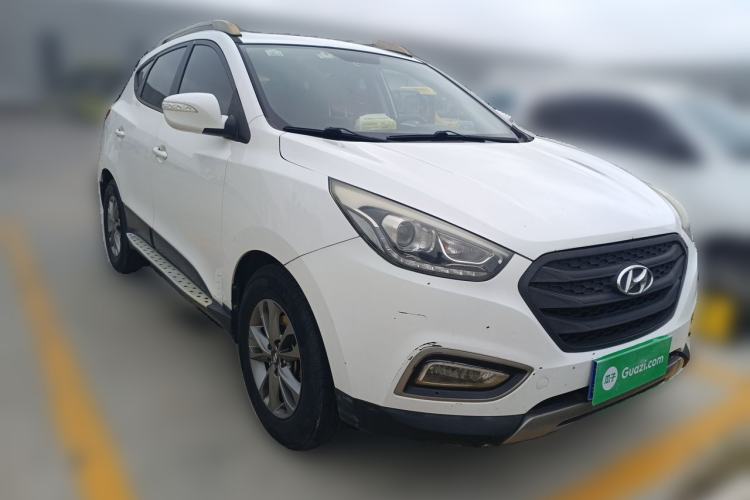 Used Hyundai ix35 2013 2.0L Automatic 2WD Comfort GL China IV Standard Front Right 45 Deg