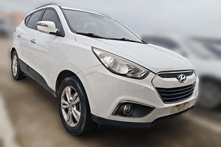 Used Hyundai ix35 2013 2.0L Automatic Two-Wheel Drive Smart GLS China IV Standard Front Right 45 Deg