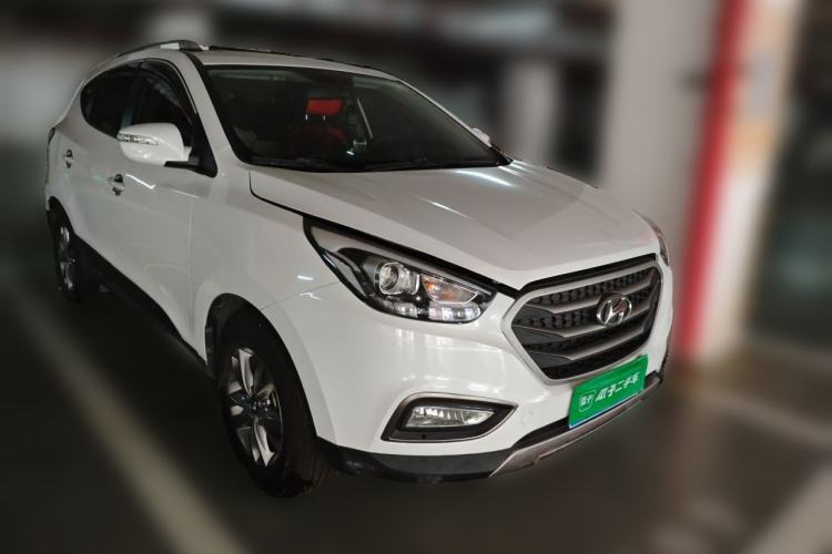 Used Hyundai ix35 2013 2.0L Automatic 2WD Comfort GL China IV Standard Front Right 45 Deg