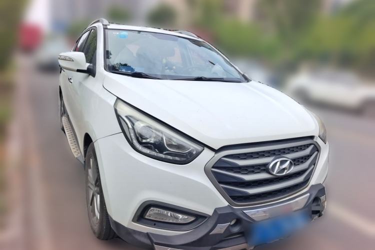 Used Hyundai ix35 2013 2.0L Automatic Two-Wheel Drive Smart GLS China IV Standard Front Right 45 Deg