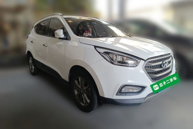 Used Hyundai ix35 2013 2.0L Automatic Two-Wheel Drive Smart GLS China V Standard Front Right 45 Deg