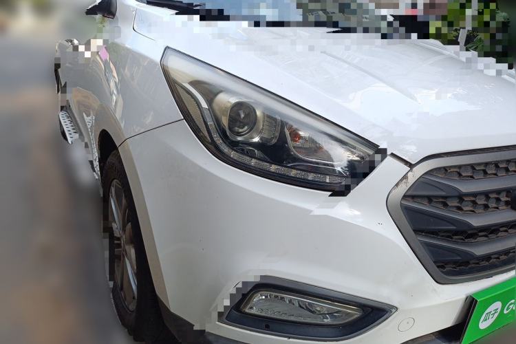 Used Hyundai ix35 2013 2.0L Automatic Two-Wheel Drive Smart GLS China IV Standard Front Right 45 Deg