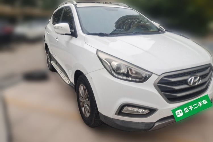 Used Hyundai ix35 2013 2.0L Manual 2WD Comfort GL China IV Standard Front Right 45 Deg