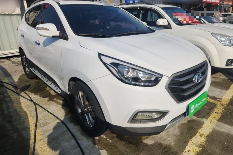 Used Hyundai ix35 2013 2.0L Automatic Two-Wheel Drive Smart GLS China V Standard Front Right 45 Deg