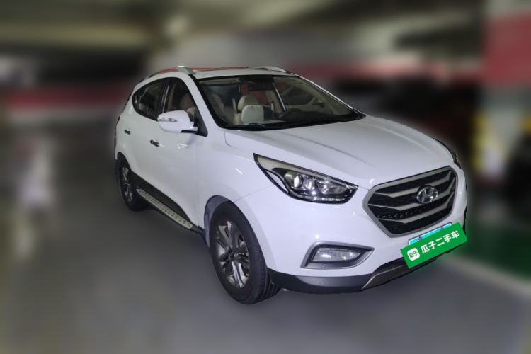 Used Hyundai ix35 2013 2.0L Automatic Two-Wheel Drive Smart GLS China V Standard Front Right 45 Deg
