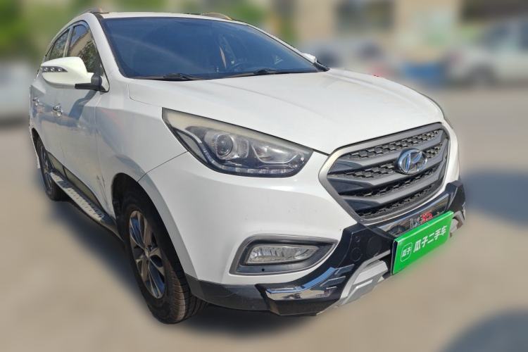 Used Hyundai ix35 2013 2.0L Automatic 2WD Comfort GL China IV Standard Front Right 45 Deg