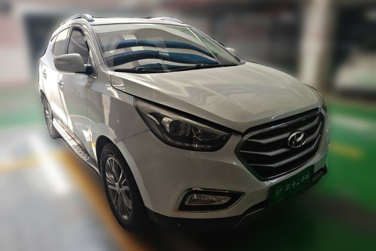Used Hyundai ix35 2013 2.0L Automatic Two-Wheel Drive Smart GLS China V Standard Front Right 45 Deg