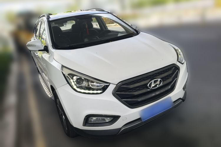 Used Hyundai ix35 2013 2.0L Automatic Two-Wheel Drive Smart GLS China V Standard Front Right 45 Deg