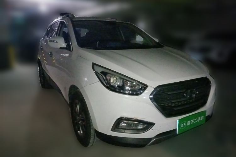 Used Hyundai ix35 2013 2.0L Automatic 2WD Comfort GL China IV Standard Front Right 45 Deg