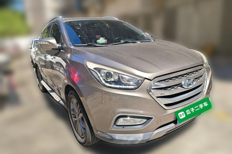 Used Hyundai ix35 2013 2.0L Automatic Two-Wheel Drive Smart GLS China IV Standard Front Right 45 Deg