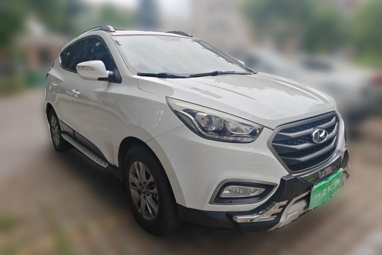 Used Hyundai ix35 2013 2.0L Automatic 2WD Comfort GL China IV Standard Front Right 45 Deg