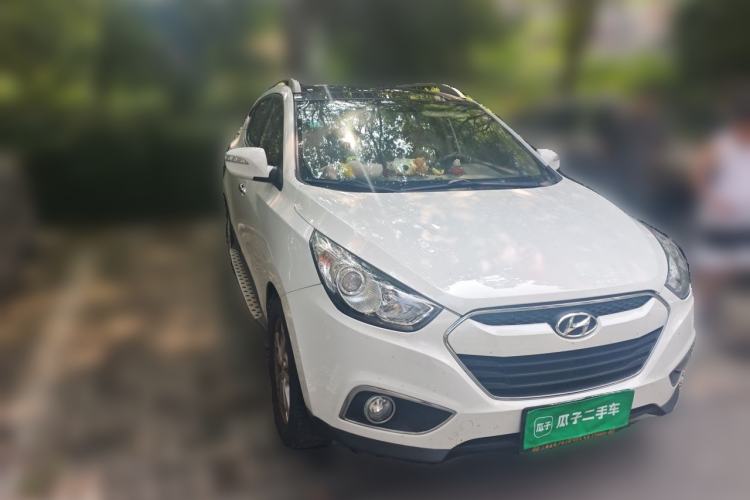 Used Hyundai ix35 2013 2.0L Automatic Two-Wheel Drive Smart GLS China V Standard Front Right 45 Deg