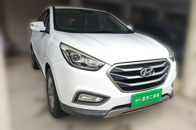 Used Hyundai ix35 2013 2.0L Automatic 2WD Comfort GL China IV Standard Front Right 45 Deg
