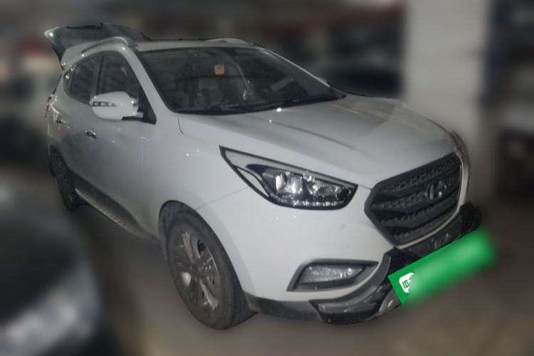 Used Hyundai ix35 2013 2.0L Automatic Two-Wheel Drive Smart GLS China V Standard Front Right 45 Deg
