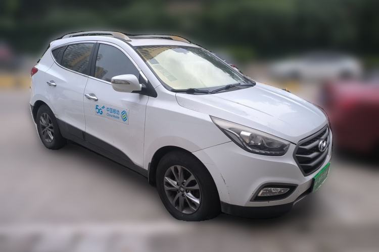 Used Hyundai ix35 2013 2.0L Automatic 2WD Comfort GL China IV Standard Front Right 45 Deg