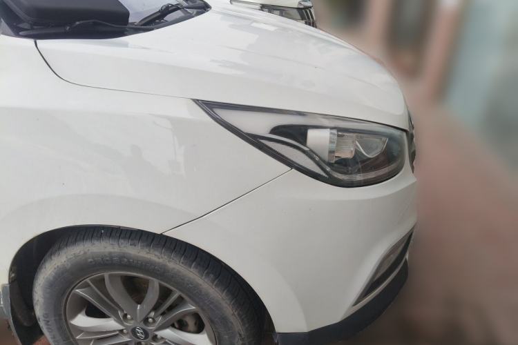 Used Hyundai ix35 2013 2.0L Automatic Two-Wheel Drive Smart GLS China IV Standard Front Right 45 Deg