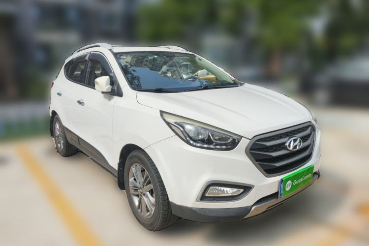 Used Hyundai ix35 2013 2.0L Automatic Two-Wheel Drive Smart GLS China IV Standard Front Right 45 Deg