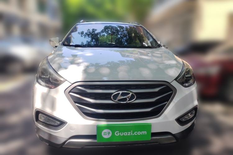 Used Hyundai ix35 2013 2.0L Automatic Two-Wheel Drive Smart GLS China IV Standard Front