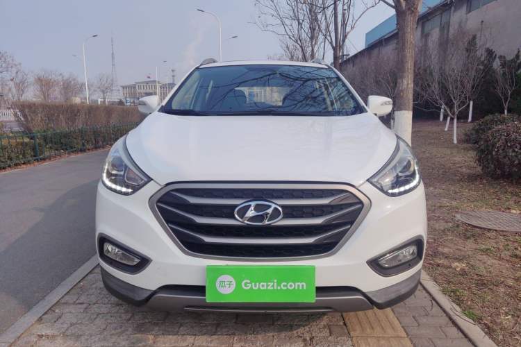 Used Hyundai ix35 2013 2.0L Automatic Two-Wheel Drive Smart GLS China IV Standard Front
