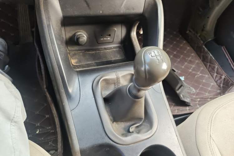 Used Hyundai ix35 2013 2.0L Manual 2WD Comfort GL China IV Standard Gear Lever