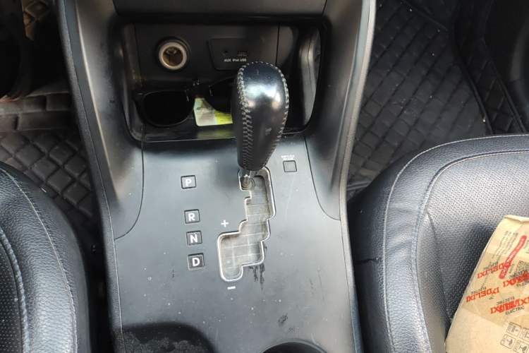 Used Hyundai ix35 2013 2.0L Automatic Two-Wheel Drive Smart GLS China V Standard Gear Lever