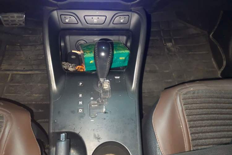 Used Hyundai ix35 2013 2.4L Automatic Two-Wheel Drive Leading GLX China V Standard Gear Lever