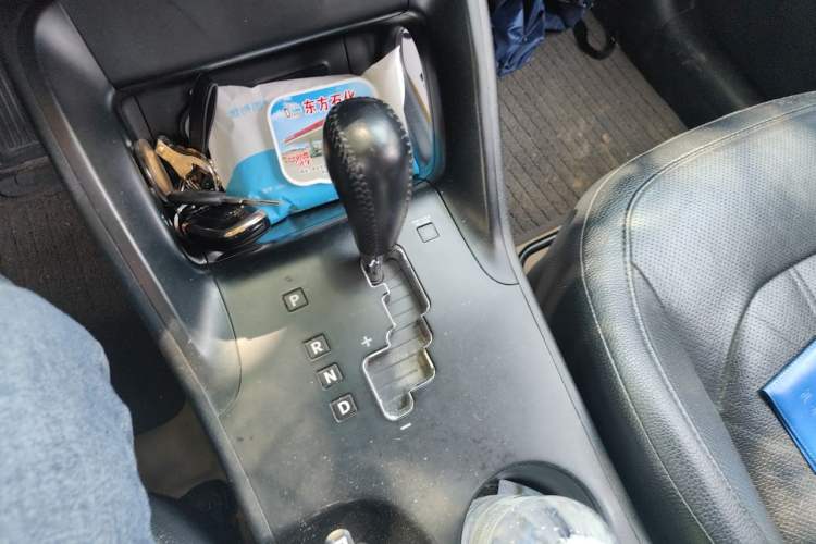 Used Hyundai ix35 2013 2.0L Automatic Two-Wheel Drive Smart GLS China V Standard Gear Lever