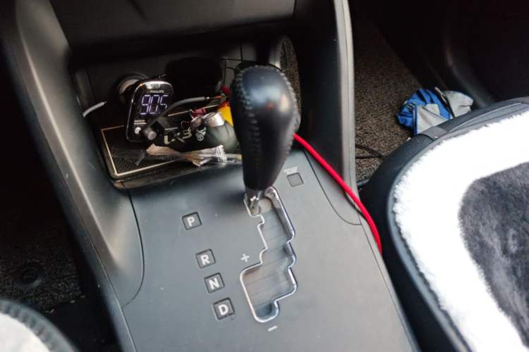 Used Hyundai ix35 2013 2.0L Automatic Two-Wheel Drive Smart GLS China V Standard Gear Lever