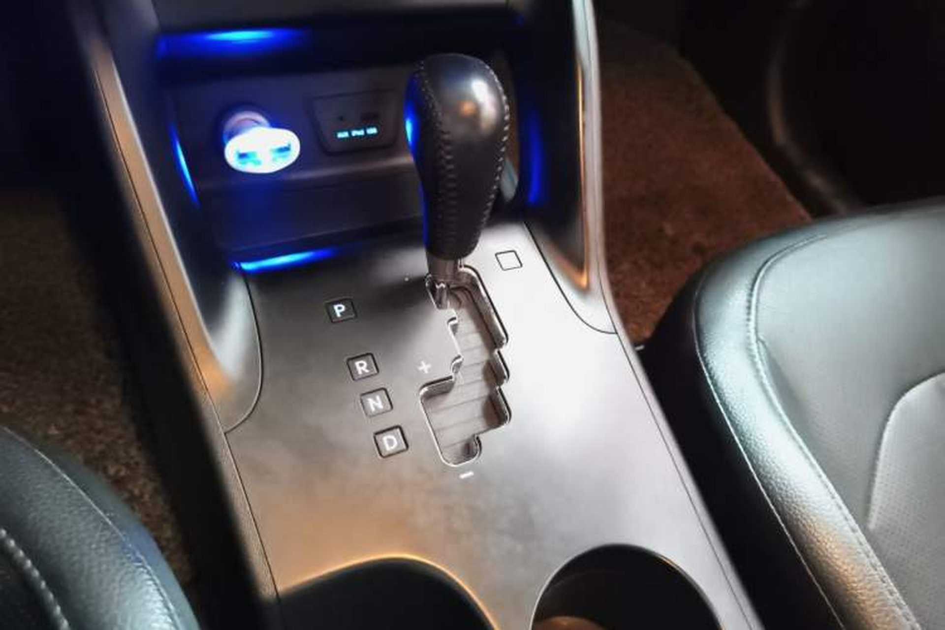 Used Hyundai ix35 2013 2.0L Automatic Two-Wheel Drive Smart GLS China IV Standard Gear Lever