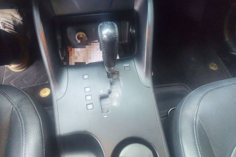 Used Hyundai ix35 2013 2.0L Automatic Two-Wheel Drive Smart GLS China IV Standard Gear Lever