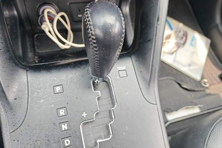 Used Hyundai ix35 2013 2.0L Automatic Two-Wheel Drive Smart GLS China V Standard Gear Lever