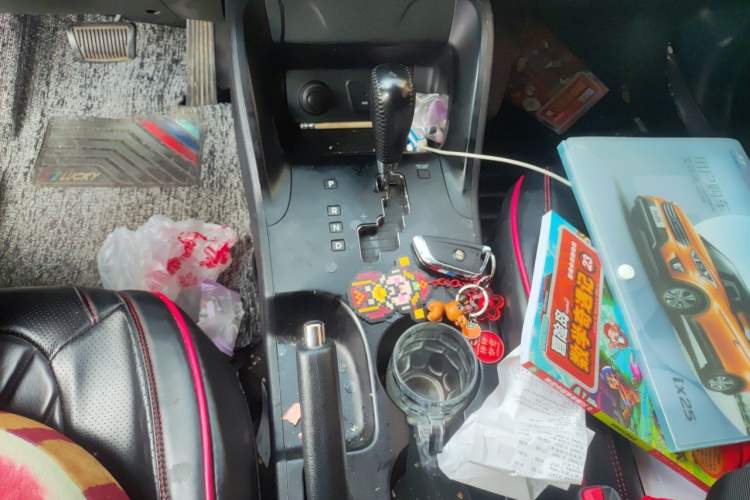 Used Hyundai ix35 2013 2.0L Automatic Two-Wheel Drive Smart GLS China IV Standard Gear Lever