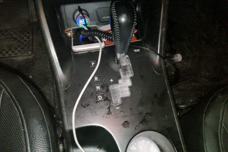 Used Hyundai ix35 2013 2.0L Automatic Two-Wheel Drive Smart GLS China V Standard Gear Lever