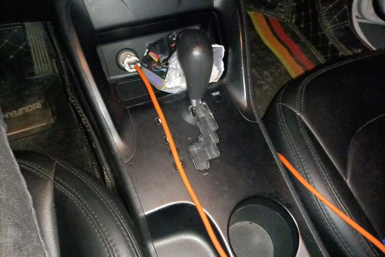 Used Hyundai ix35 2013 2.0L Automatic 2WD Comfort GL China IV Standard Gear Lever