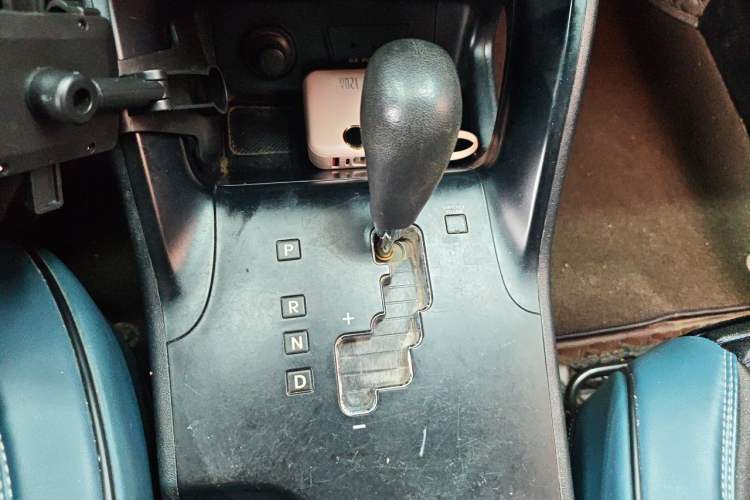 Used Hyundai ix35 2013 2.0L Automatic 2WD Comfort GL China IV Standard Gear Lever
